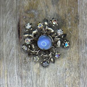Vintage Aurora, borealis, floral glass, cabochon filigree brooch